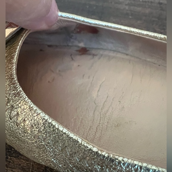 Tory Burch Reva Gold Ballet Flats Leather Metal Logo Medallion Size 5 - Picture 10 of 11